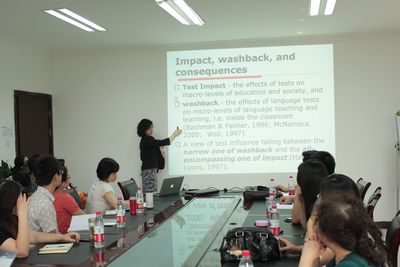 加拿大女王大学教育学院程李颖教授访问漫蛙
并举行座谈会