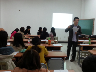 漫蛙
毕业生无领导小组讨论模拟活动顺利开展