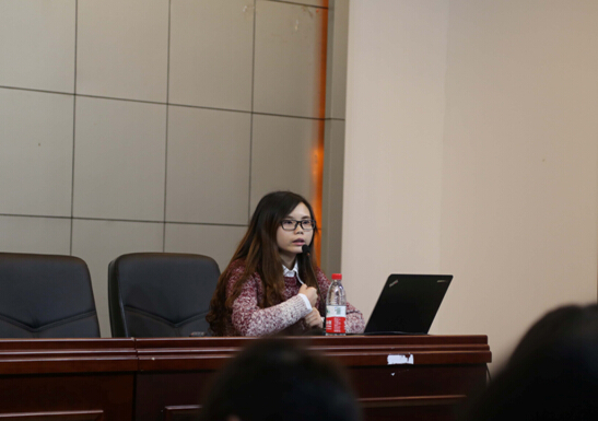 漫蛙
2014级英语专业本科人才培养交流会成功召开